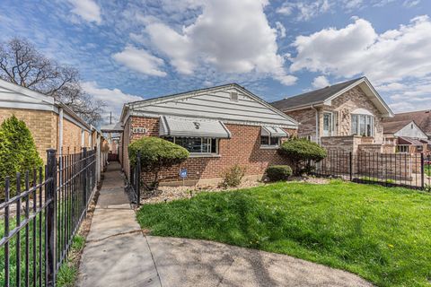 Tiny photo for 4541 S Laporte Avenue, Chicago, IL 60638 (MLS # 12623426)