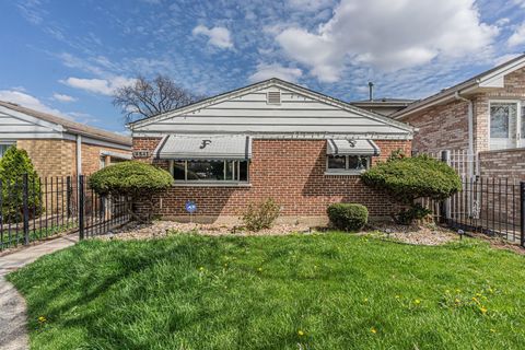 Photo of 4541 S Laporte Avenue, Chicago, IL 60638 (MLS # 12623426)