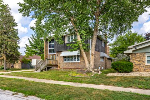 Tiny photo for 18309 Bock Road, Lansing, IL 60438 (MLS # 12447999)