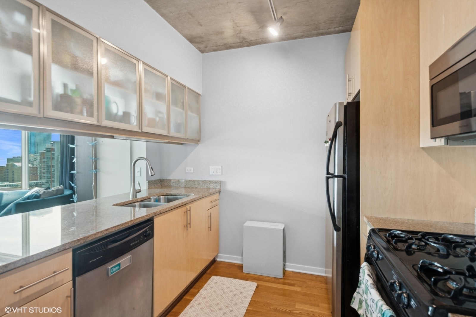 611 S Wells Street 2708