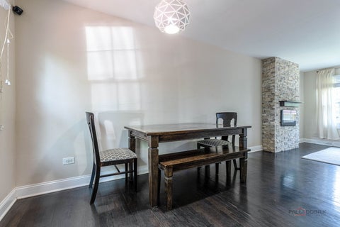 Tiny photo for 690 Macarthur Drive, Buffalo Grove, IL 60089 (MLS # 12755210)