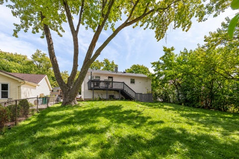 Tiny photo for 690 Macarthur Drive, Buffalo Grove, IL 60089 (MLS # 12755210)