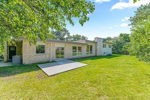 Tiny photo for 767 Whiteoaks Lane, Highland Park, IL 60035 (MLS # 12751126)