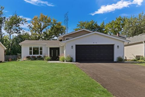 Photo of 816 Juneway Avenue, Deerfield, IL 60015 (MLS # 12470879)