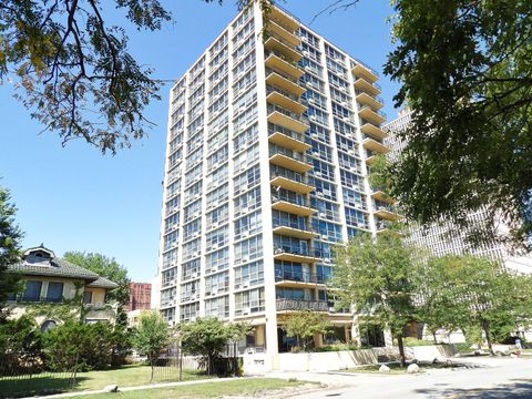 Tiny photo for 6730 S South Shore Drive #604, Chicago, IL 60649 (MLS # 12597268)