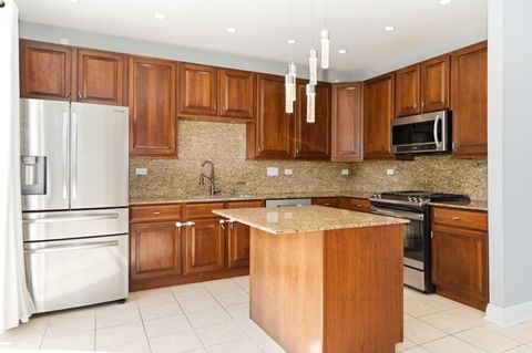 Tiny photo for 200 Tanglewood Drive, Glen Ellyn, IL 60137 (MLS # 12617043)