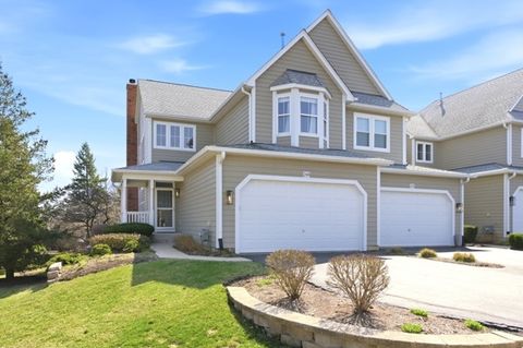 Photo of 200 Tanglewood Drive, Glen Ellyn, IL 60137 (MLS # 12617043)