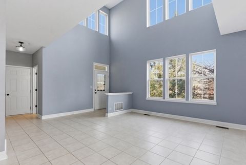 Tiny photo for 200 Tanglewood Drive, Glen Ellyn, IL 60137 (MLS # 12617043)