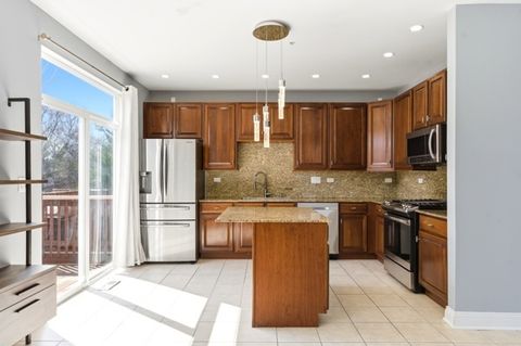 Tiny photo for 200 Tanglewood Drive, Glen Ellyn, IL 60137 (MLS # 12617043)