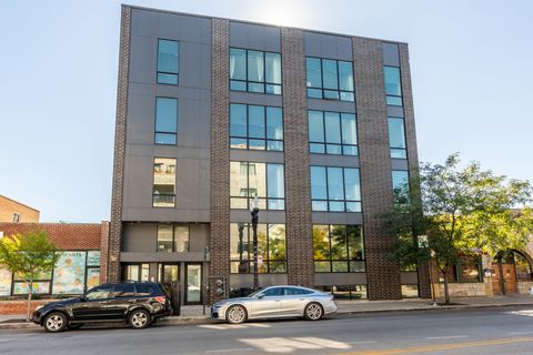 2247 W Lawrence Avenue 201 Chicago IL 60625