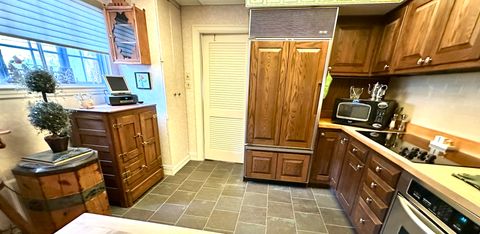 Tiny photo for 402 W Iowa Street, Urbana, IL 61801 (MLS # 12597882)