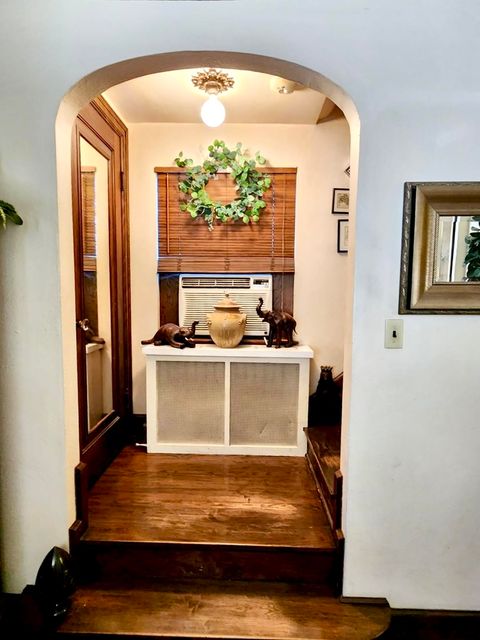 Tiny photo for 402 W Iowa Street, Urbana, IL 61801 (MLS # 12597882)