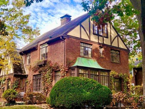 Tiny photo for 402 W Iowa Street, Urbana, IL 61801 (MLS # 12597882)