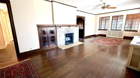 Tiny photo for 402 W Iowa Street, Urbana, IL 61801 (MLS # 12597882)