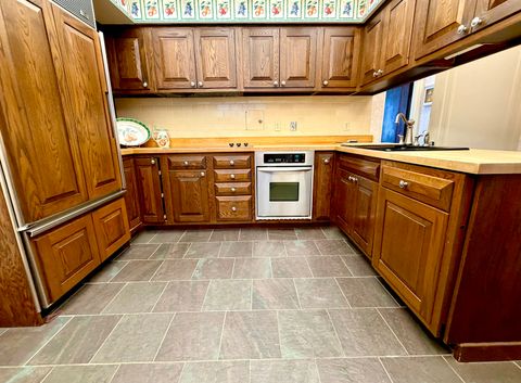 Tiny photo for 402 W Iowa Street, Urbana, IL 61801 (MLS # 12597882)