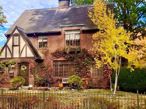 Tiny photo for 402 W Iowa Street, Urbana, IL 61801 (MLS # 12597882)