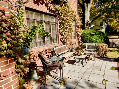 Tiny photo for 402 W Iowa Street, Urbana, IL 61801 (MLS # 12597882)