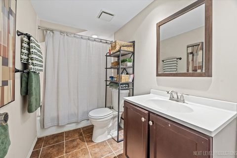 Tiny photo for 1592 Kirkwood Drive #1592, Geneva, IL 60134 (MLS # 12430153)