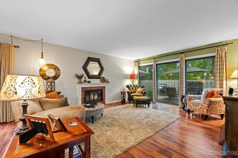 Tiny photo for 1592 Kirkwood Drive #1592, Geneva, IL 60134 (MLS # 12430153)