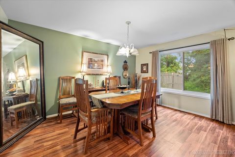 Tiny photo for 1592 Kirkwood Drive #1592, Geneva, IL 60134 (MLS # 12430153)