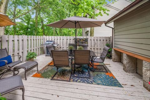 Tiny photo for 1592 Kirkwood Drive #1592, Geneva, IL 60134 (MLS # 12430153)