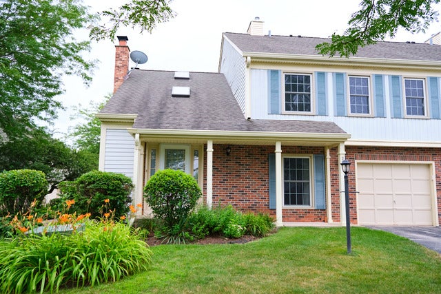 Photo 1 of 13 — 2619 College Hill Circle 2619, Schaumburg, IL 60173