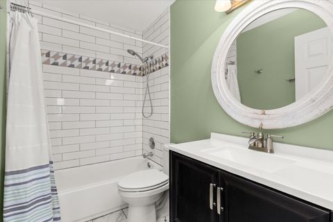 Tiny photo for 441 Park Ridge Lane, Aurora, IL 60504 (MLS # 12487511)