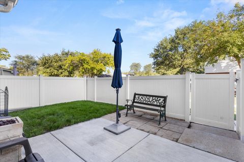 Tiny photo for 441 Park Ridge Lane, Aurora, IL 60504 (MLS # 12487511)