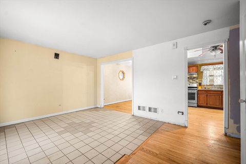 Tiny photo for 0N160 Sarana Avenue, West Chicago, IL 60185 (MLS # 12551658)