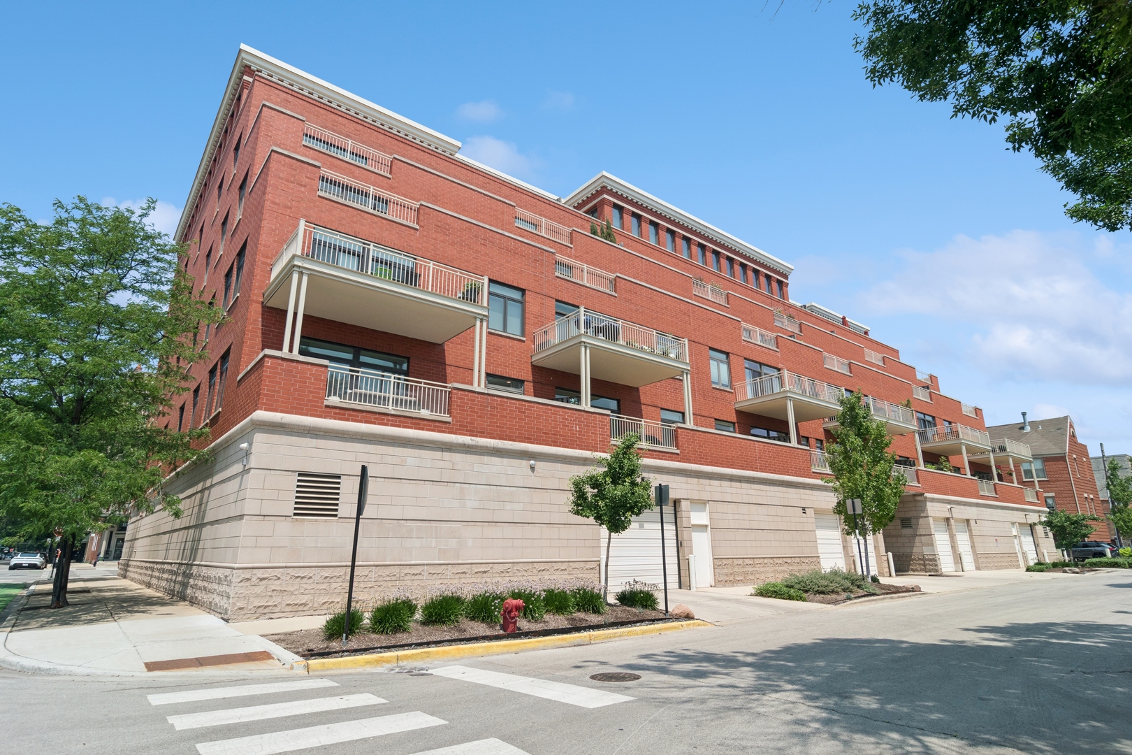 1155 W Armitage Avenue 308