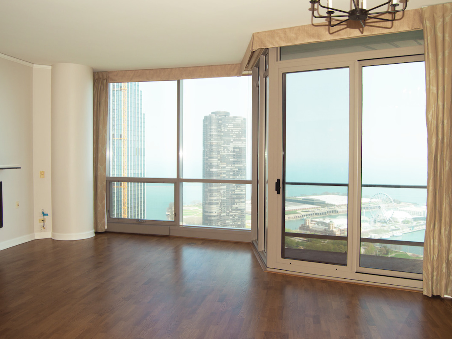 420 E WATERSIDE Drive 4114