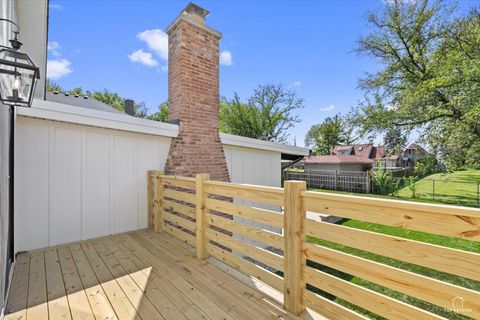 A home in Mount Prospect