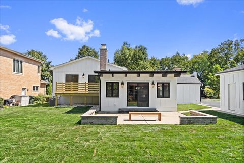 A home in Mount Prospect