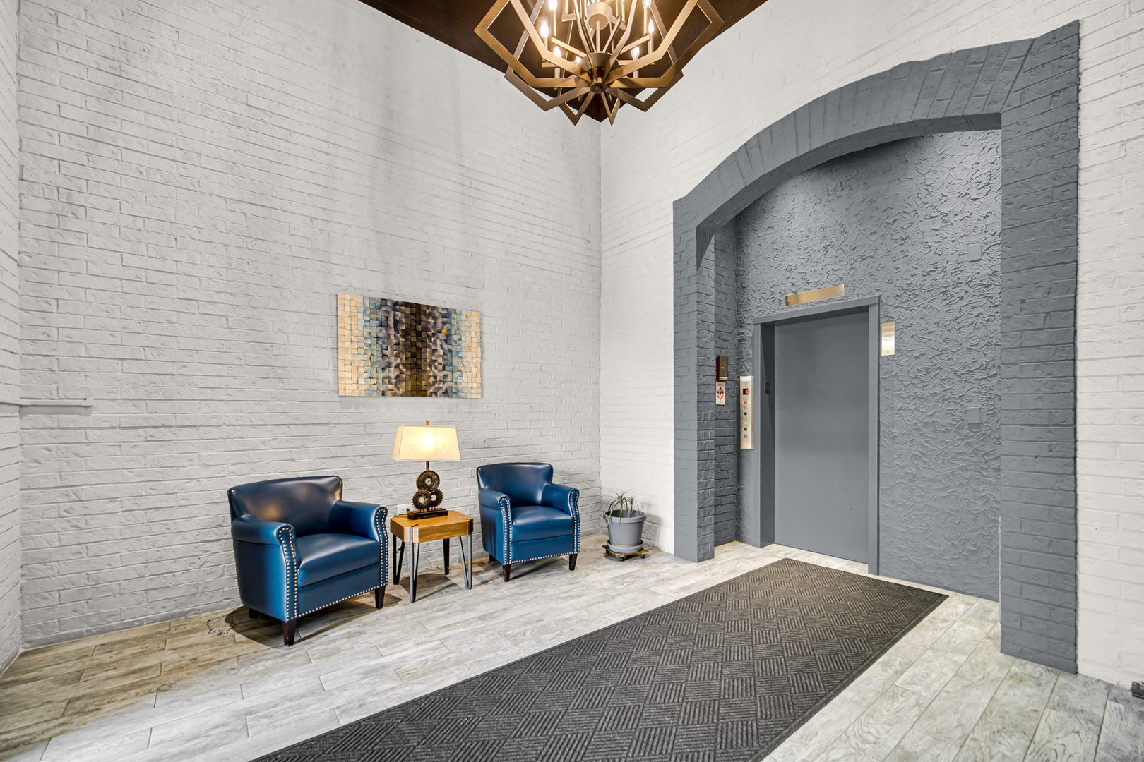 475 Plum Creek Drive 212