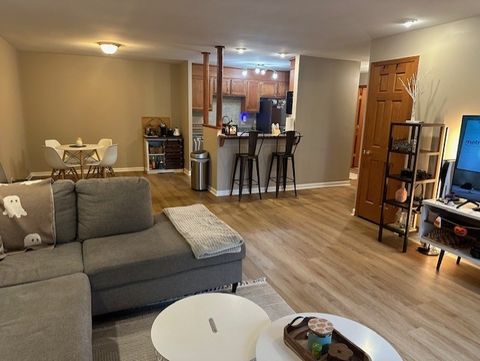 Tiny photo for 120 Lakeview Drive #109, Bloomingdale, IL 60108 (MLS # 12504678)