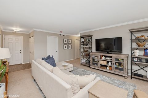 Tiny photo for 3030 Pheasant Creek Drive #207, Northbrook, IL 60062 (MLS # 12433445)