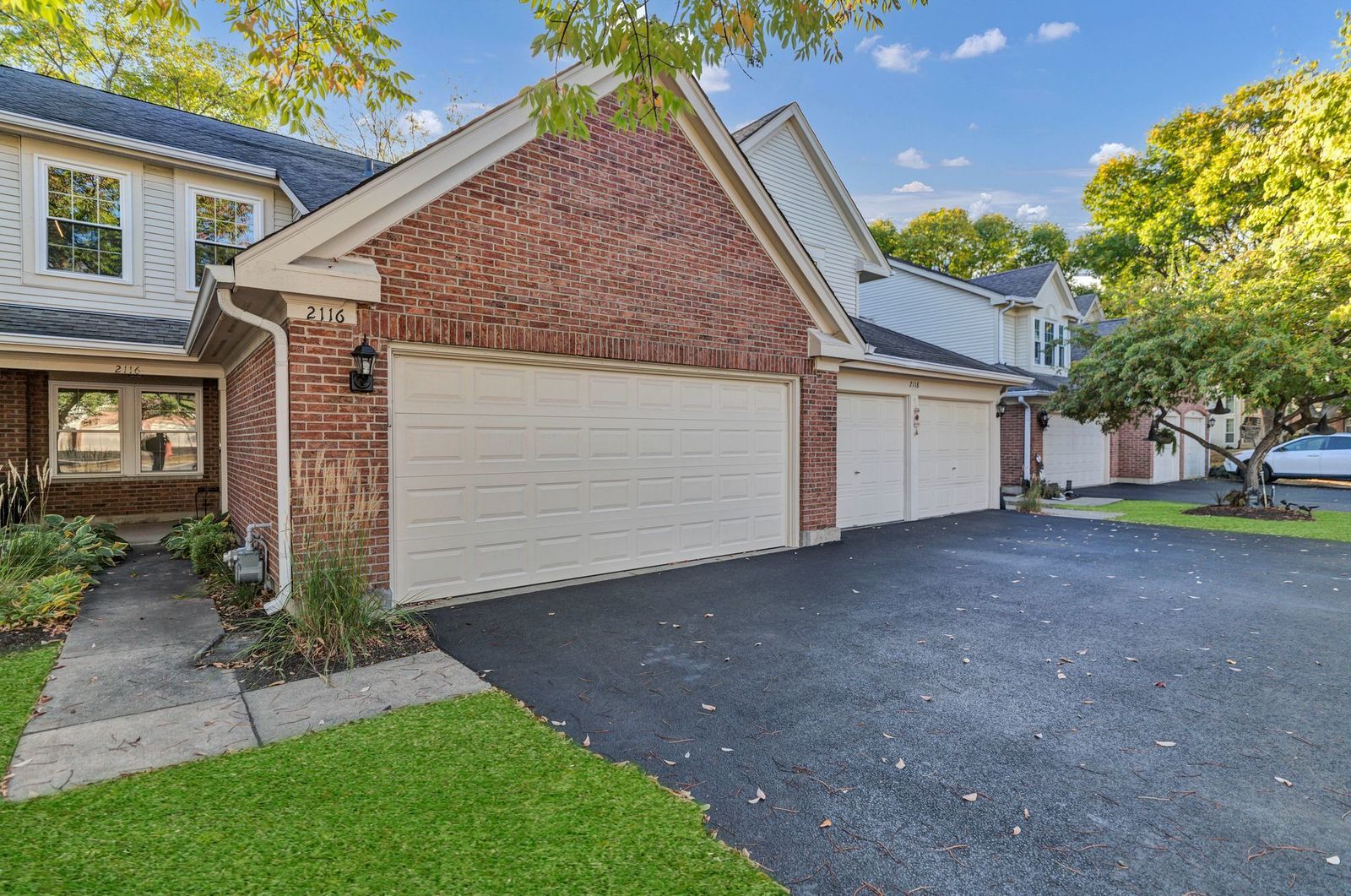 2116 Glasgow Court 2116