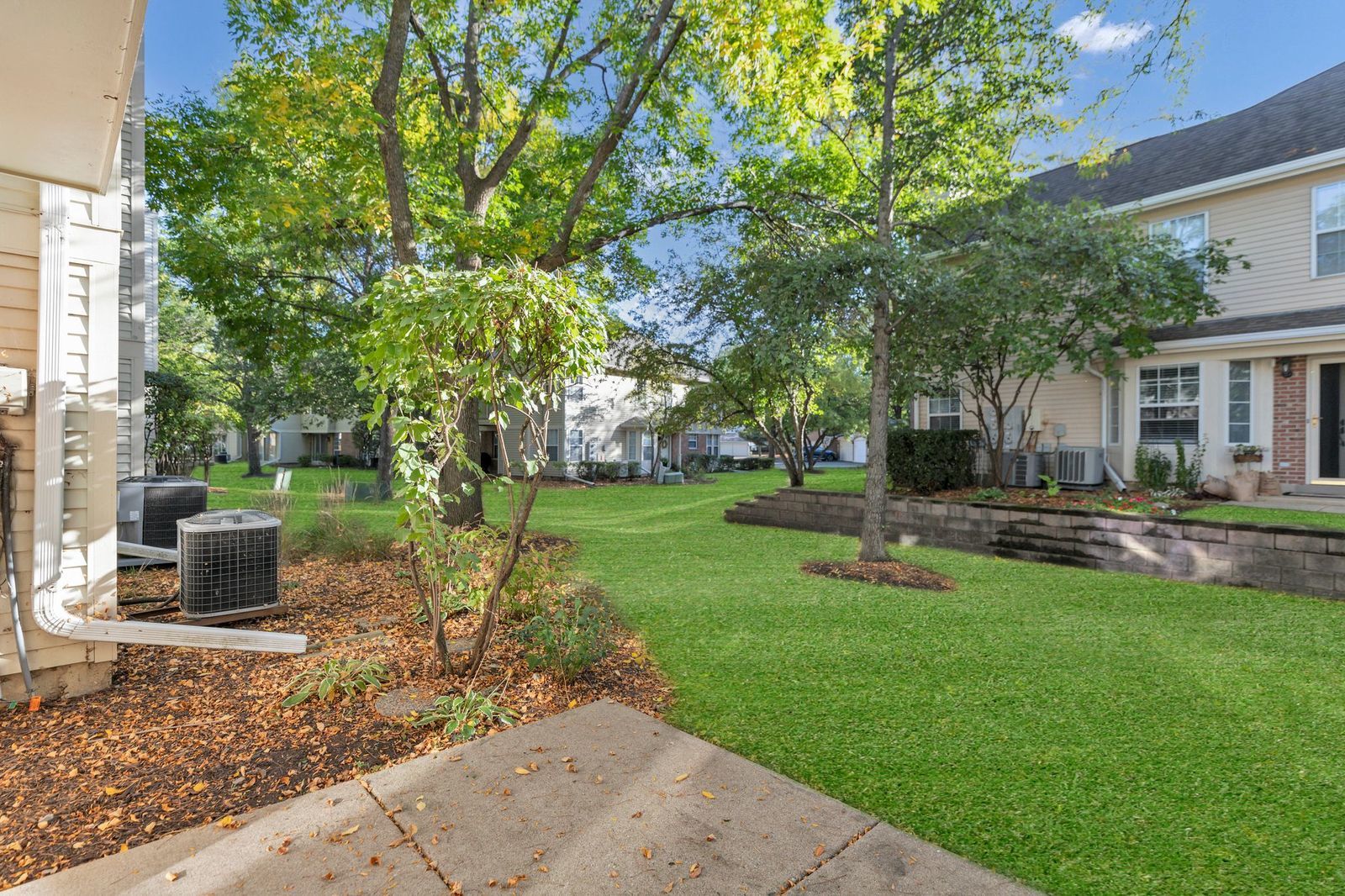 2116 Glasgow Court 2116