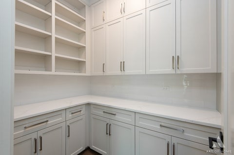 Tiny photo for 246 Holmes Avenue, Clarendon Hills, IL 60514 (MLS # 12660742)