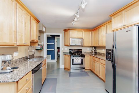 Tiny photo for 240 LEE Street #G, Evanston, IL 60202 (MLS # 12484173)