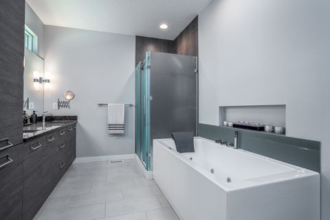 Tiny photo for 3404 77TH Street Court, Moline, IL 61265 (MLS # 12599224)