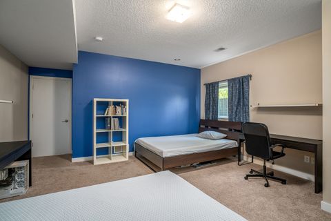 Tiny photo for 3404 77TH Street Court, Moline, IL 61265 (MLS # 12599224)