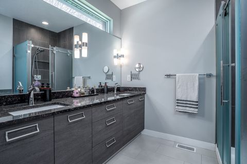 Tiny photo for 3404 77TH Street Court, Moline, IL 61265 (MLS # 12599224)