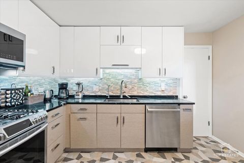 Tiny photo for 1550 Sandpebble Drive #209, Wheeling, IL 60090 (MLS # 12378155)