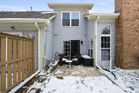 Tiny photo for 36106 N Springbrook Lane, Gurnee, IL 60031 (MLS # 12587812)