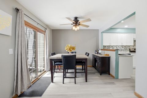 Tiny photo for 36106 N Springbrook Lane, Gurnee, IL 60031 (MLS # 12587812)