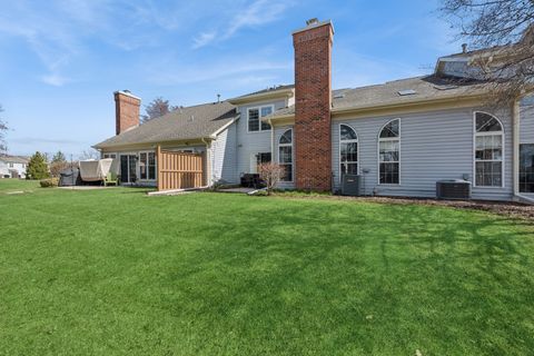 Tiny photo for 36106 N Springbrook Lane, Gurnee, IL 60031 (MLS # 12587812)