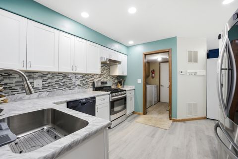 Tiny photo for 36106 N Springbrook Lane, Gurnee, IL 60031 (MLS # 12587812)