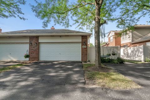 Tiny photo for 18568 W Point Drive, Tinley Park, IL 60477 (MLS # 12500850)