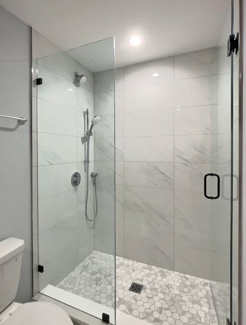 Tiny photo for 847 W Ainslie Street #GE, Chicago, IL 60640 (MLS # 12513002)